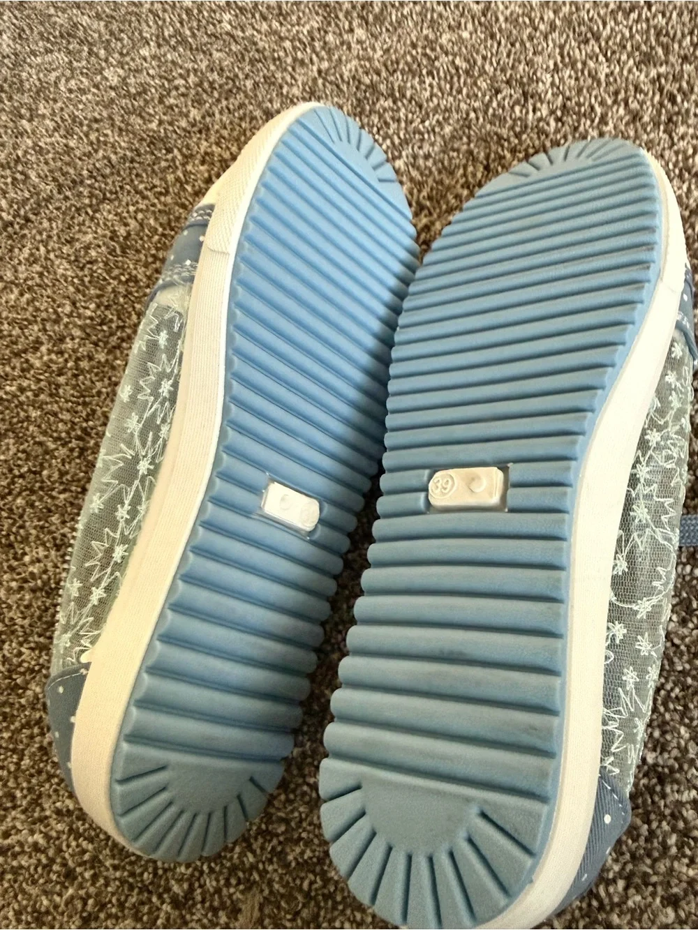 Women's Blue Lace-Accent Casual Sneakers